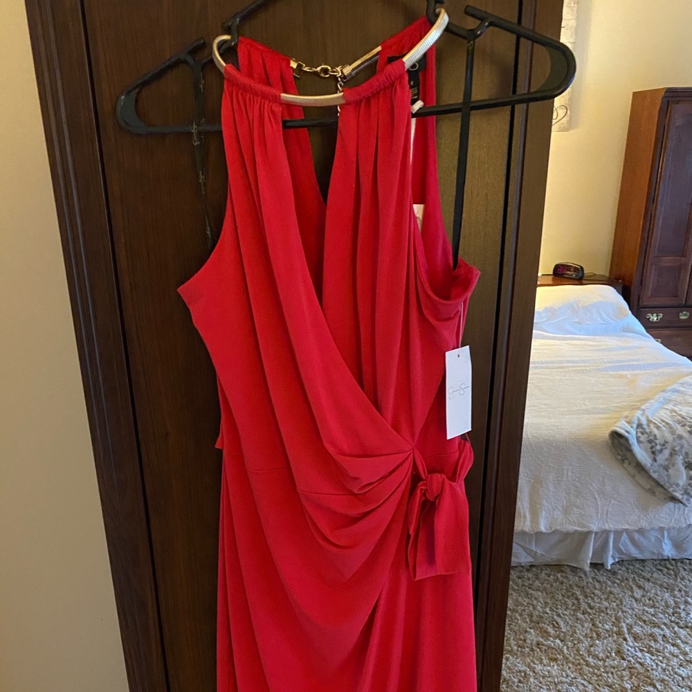 Jessica Simpson fun evening dress!